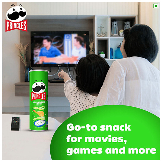 Pringles Potato Chips - Sour Cream & Onion Flavour - Crunchy & Crispy