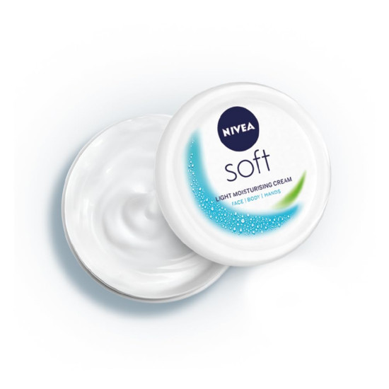 NIVEA Soft Light Moisturizer - Non-Greasy Cream with Vitamin E & Jojoba Oil