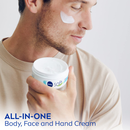 NIVEA Soft Moisturizing Creme - Refreshingly Light Formula