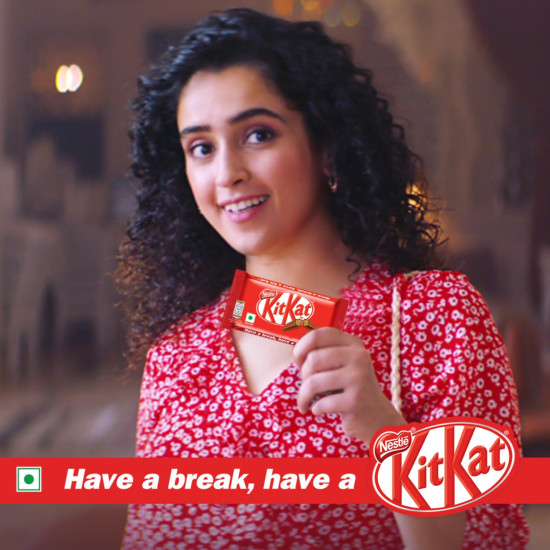 NESTLE KITKAT 3 Finger Wafer Bar - Delicious Crispy Snack
