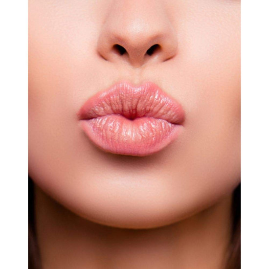 Lakme Lip Love Chapstick Mango - 22 Hours Moisturization