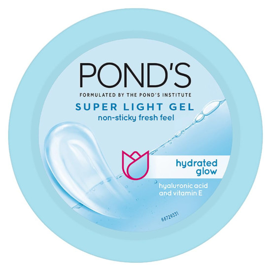 POND'S Super Light Gel Moisturizer - Oil-Free Hydration with Hyaluronic Acid & Vitamin E